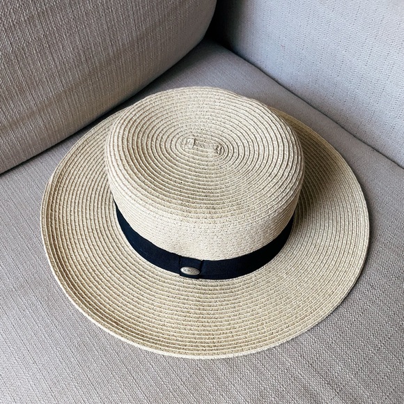 Two Women straw hats - Picture 3 of 5